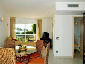 Apartment in Estartit with sea beach